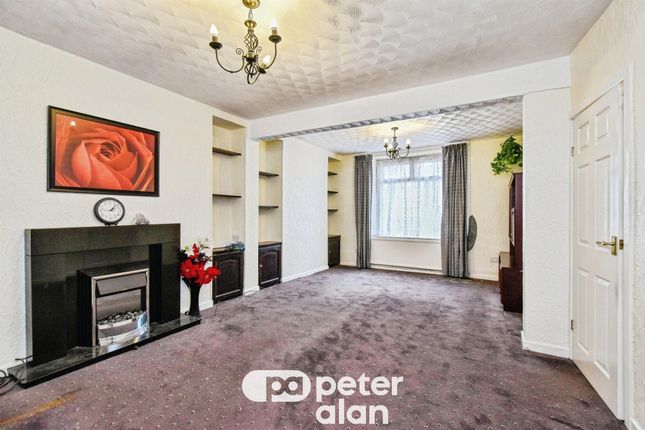 48, Greenfield Terrace, Mountain Ash photo 3