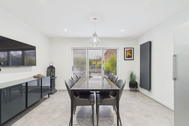 22, Roding Drive, Dunmow photo 4