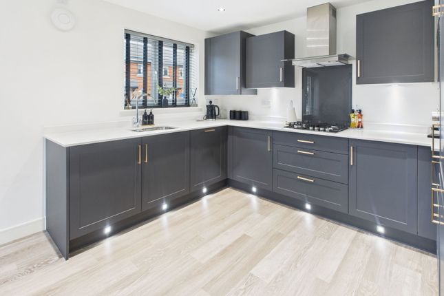 9, Starling Way, Crewe photo 3