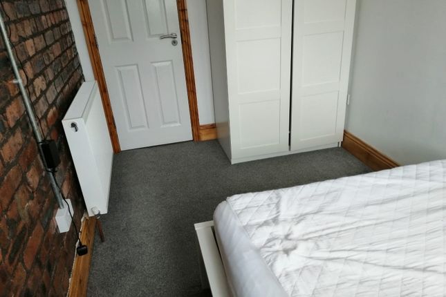 Shared accommodation to rent in Aigburth Road, Aigburth