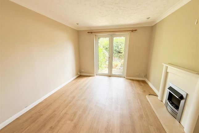 28, Ridgeway Close, Heathfield photo 3