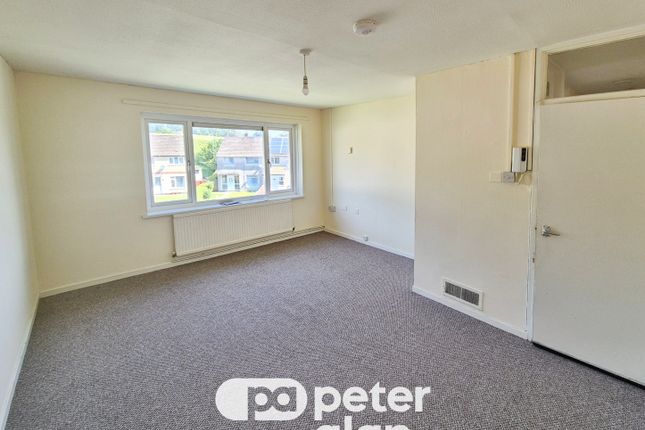 103, Newport photo 3