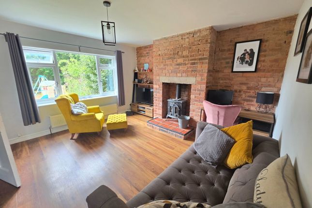 42, Dunsley Road, Stourbridge photo 3