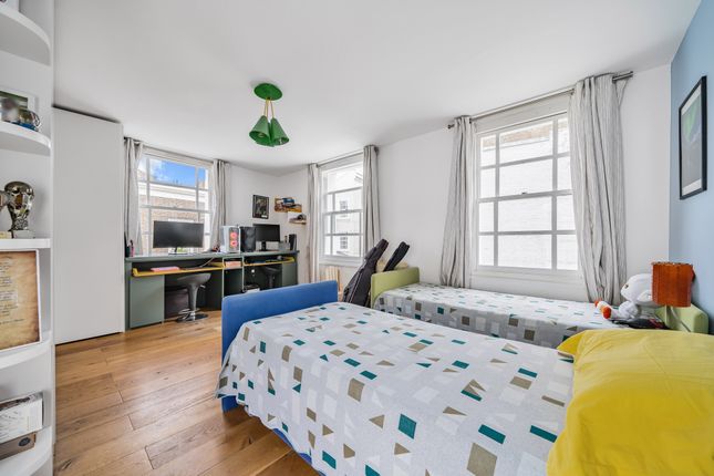 Detached house to rent in Billing Road, Chelsea, London