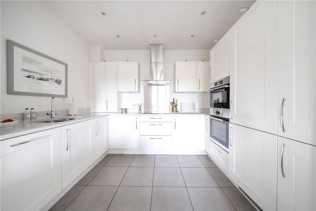 8, Priory Court, Wiltshire photo 4