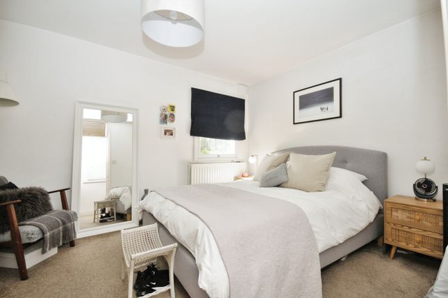 Flat for sale in Eltham Road, London