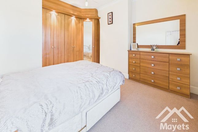 146 Shear Brow, Blackburn photo 5