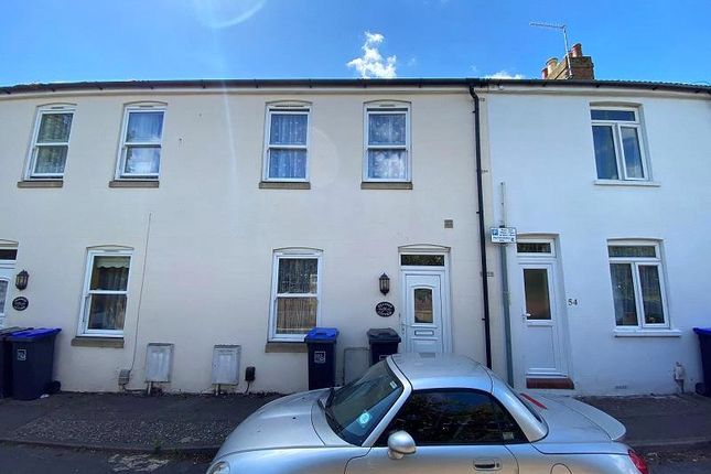 2 bed terraced house to rent in Station Road, Worthing, West Sussex BN11
