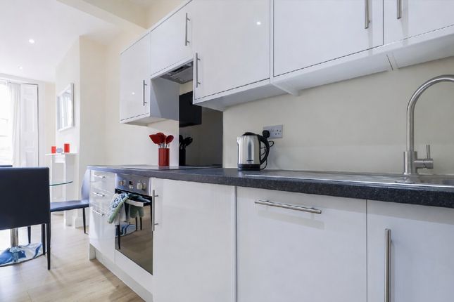 82a, Holloway Road, London photo 4