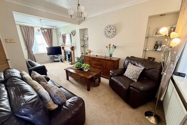 2, Waterloo Terrace, Ammanford photo 2
