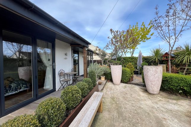 4, Tudor Grove, Kinmel Bay photo 2