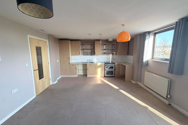 Flat 7, 4, Cattedown Road, Devon photo 3