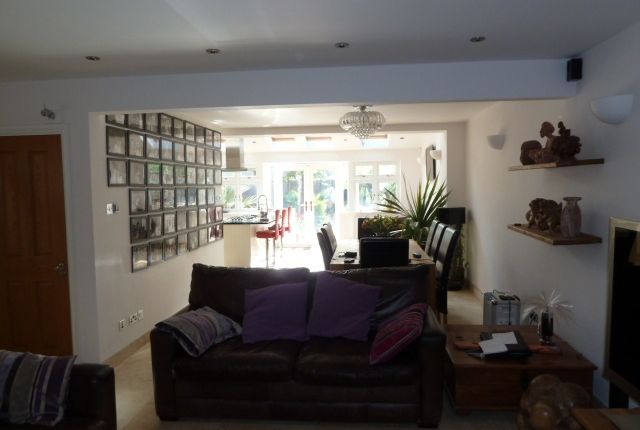 100 Hounslow Road, Feltham photo 4