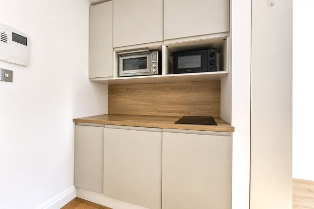 98b, Hartfield Road, Wimbledon photo 4