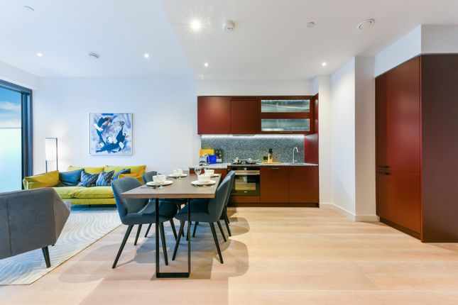 D211 The Modern 1, Viaduct Gardens, London photo 5
