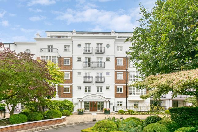 1-bed flat on Flat 12, Redwood Mansions, Chantry Square, LONDON, £3,200/mo
