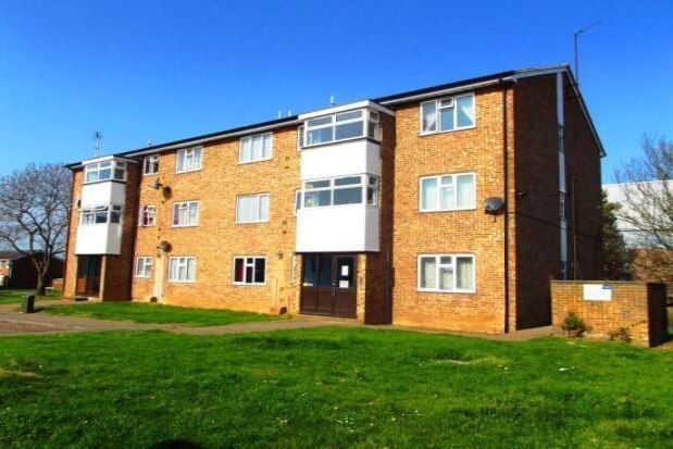 Flat to rent in Coniston Close, Bedford MK42