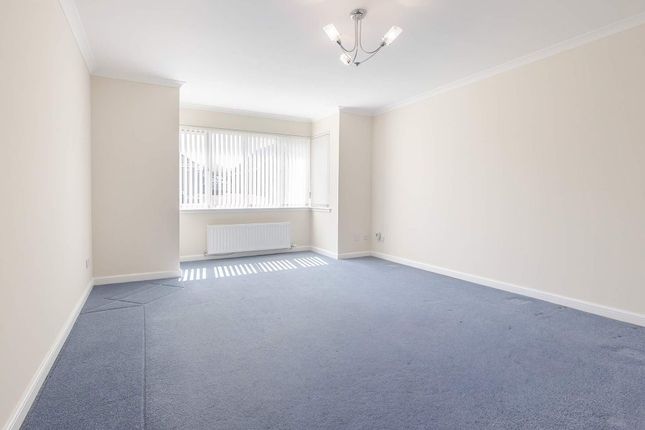 20, Allison Gardens, Blackridge photo 2