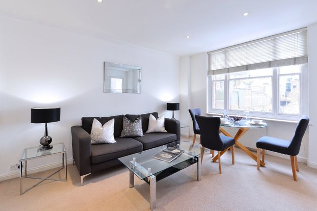 Thumbnail Flat to rent in Hill Street, London