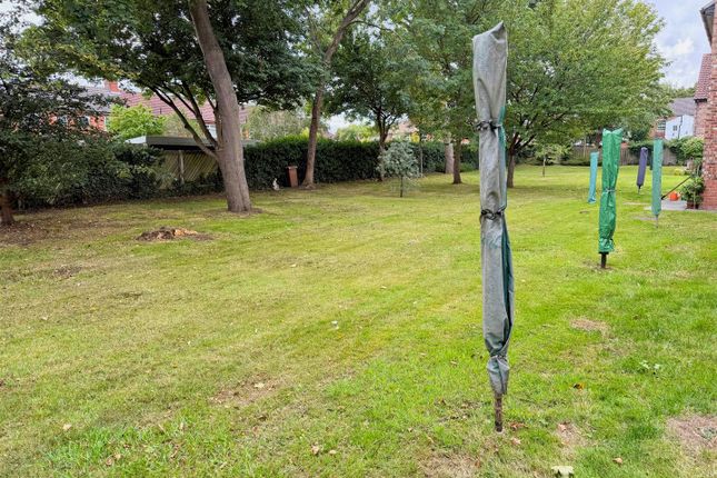 34, John Gray Court, Willerby, Hull photo 2