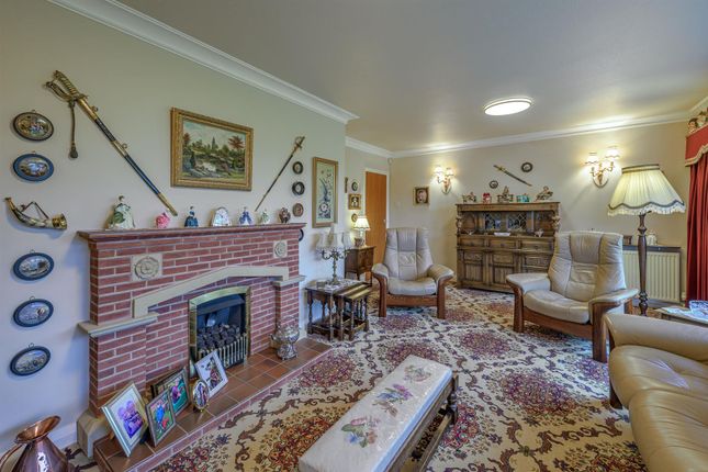33, Pedmore Lane, Stourbridge photo 4