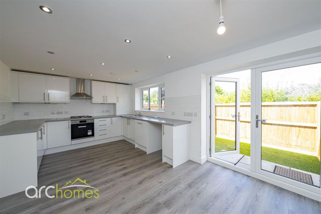 36, Cross Street, Hindley photo 3