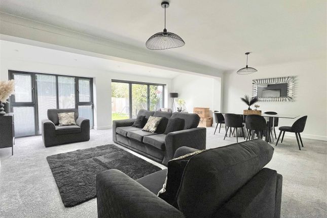 45, Aldeburgh Way, Chelmsford photo 2