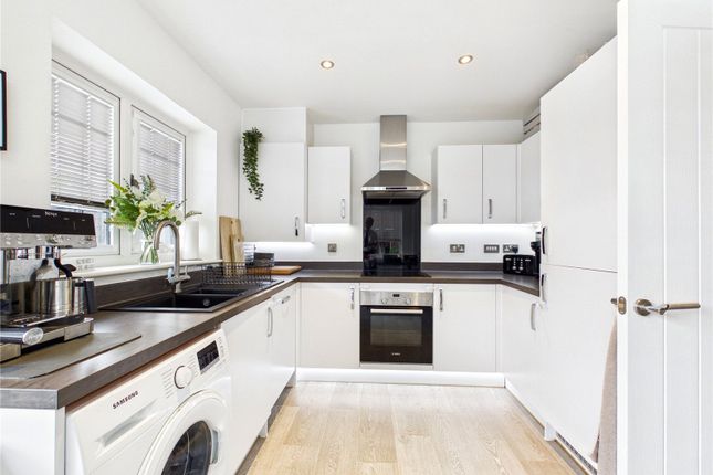 17, Birchwood Drive, Essex photo 3