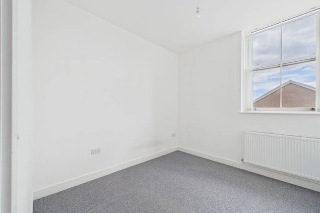 Flat 1, 5 Banwell Street, Swansea photo 2