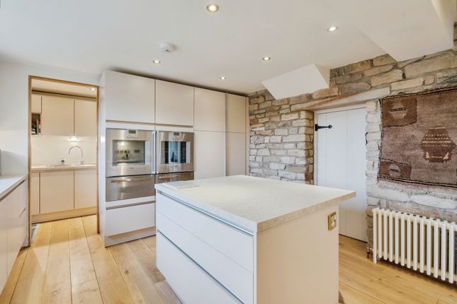 7 Walker Fold,, Walker Fold Road, Greater Manchester photo 4