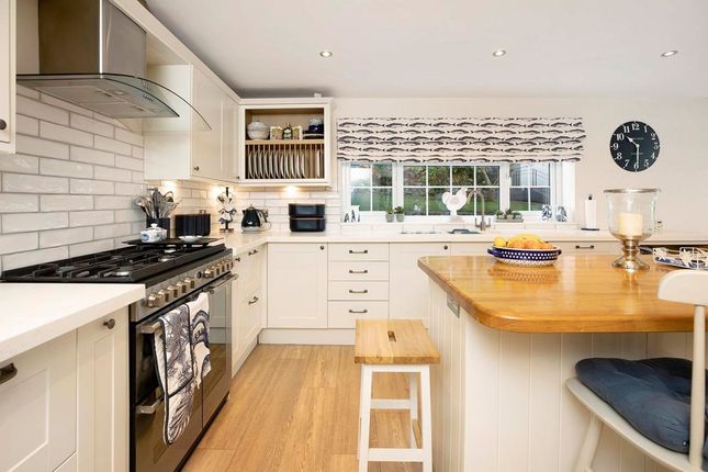 27 Broadlands, Teignmouth photo 4