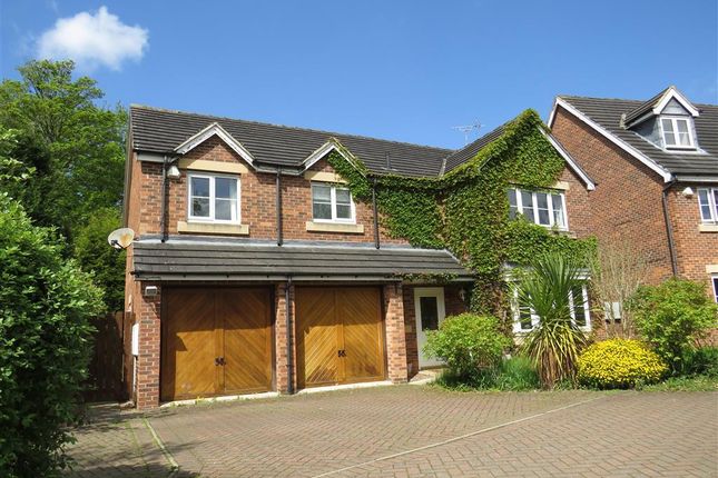 Detached house to rent in Stone Croft Court, Oulton, Leeds