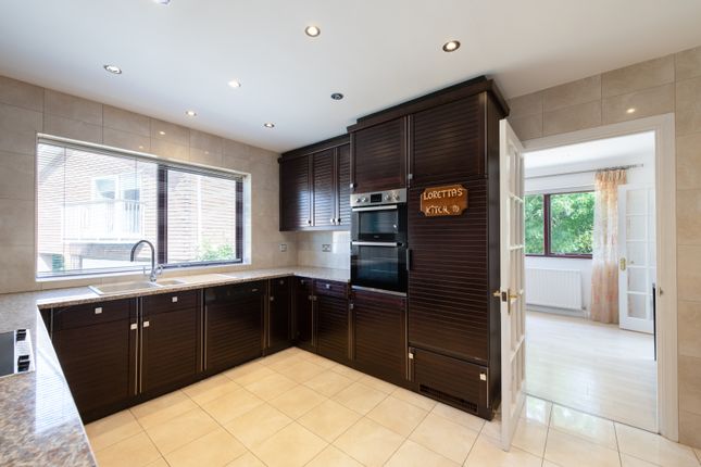 1, Maryrose Way, London photo 2