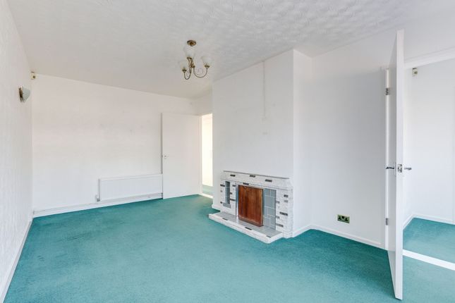 12 Rydal Avenue, Nottingham photo 4