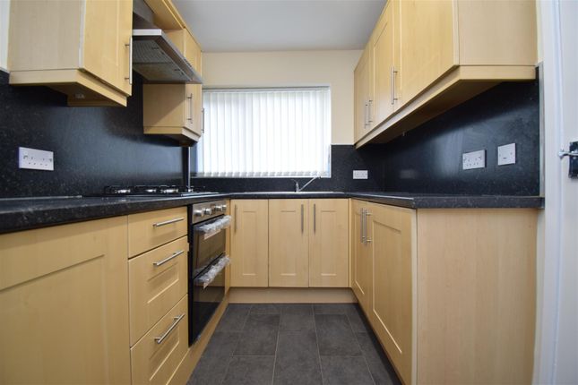 19, Nettleton Street, Ossett photo 4