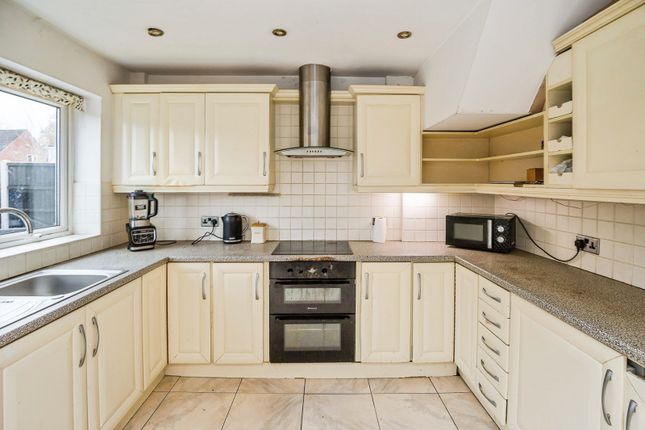 2, Cullen Close, Wirral photo 4