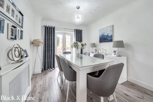213A, Eden Park Avenue, Beckenham photo 4