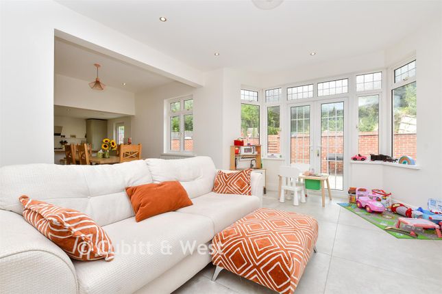 57, Pampisford Road, Purley photo 3