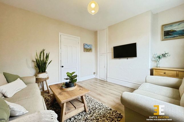 6 Marine Terrace photo 2