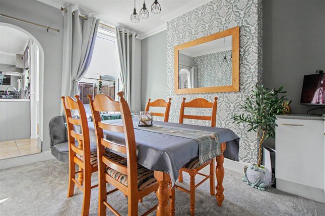 33, Midland Road, Thrapston photo 4