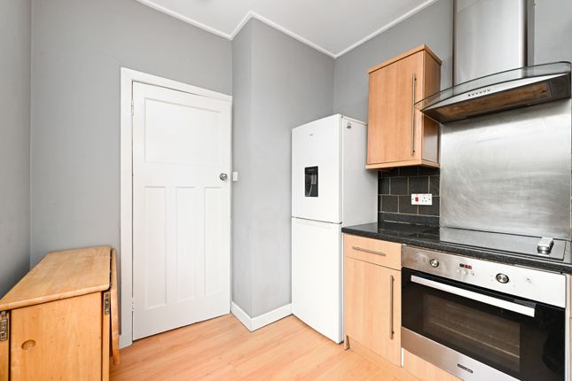 11, Broomburn Grove, Broomhall, Edinburgh photo 4