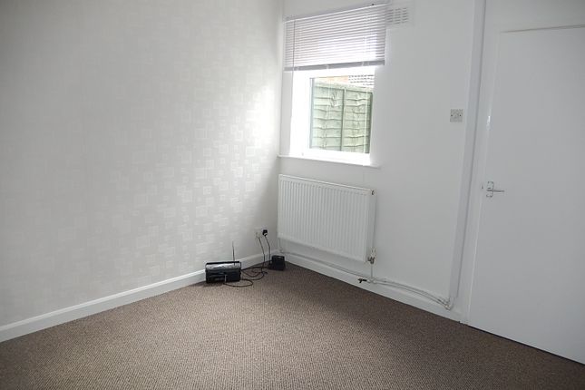 2, Beaufort Street, Gainsborough photo 3