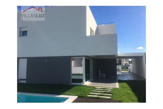 Detached house for sale in Salir Do Porto, Tornada E Salir Do Porto, Caldas Da Rainha
