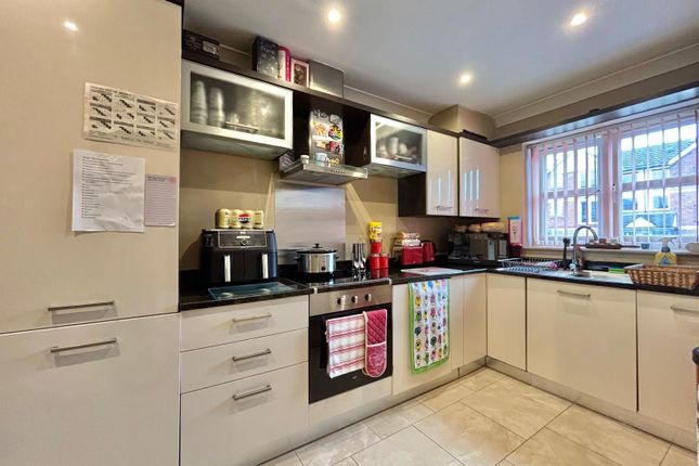 2 Winifred Street, Nottingham photo 3