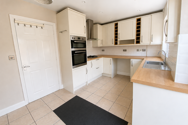 37 Greenwich Avenue, Holbeach photo 2