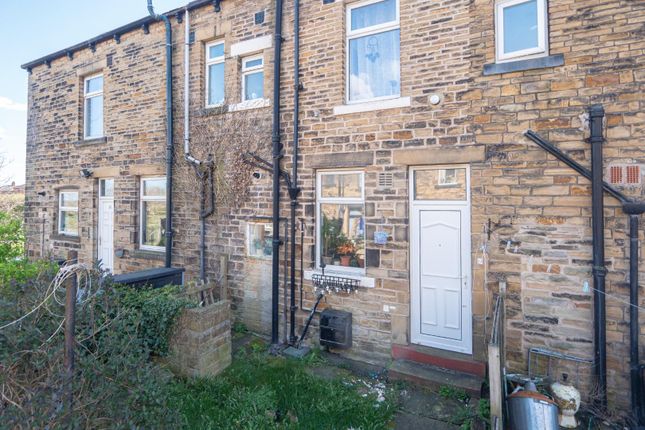 13, Oakroyd Terrace, Pudsey photo 3