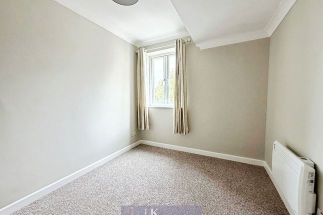 Flat 4, Rivendell Court, Farnborough photo 3