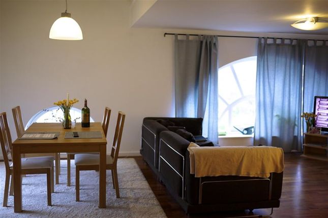 14 Renovation, Woolwich Manor Way North Woolwich, London photo 3
