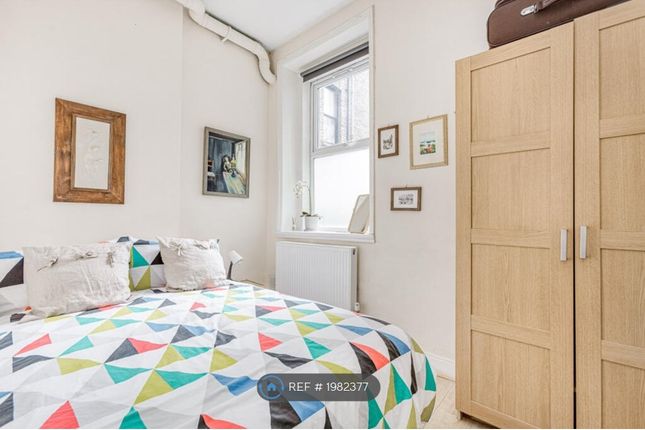 Flat to rent in Brighton Terrace, London