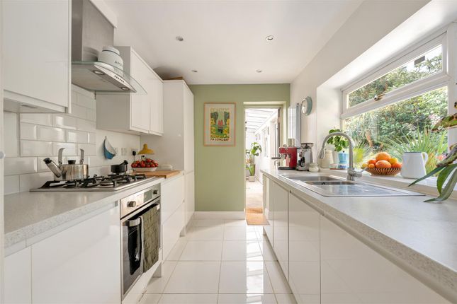 47, Davis Street, Plaistow photo 4
